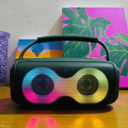 ET-313 Bluetooth Colorful Lighting Party Bass Speaker